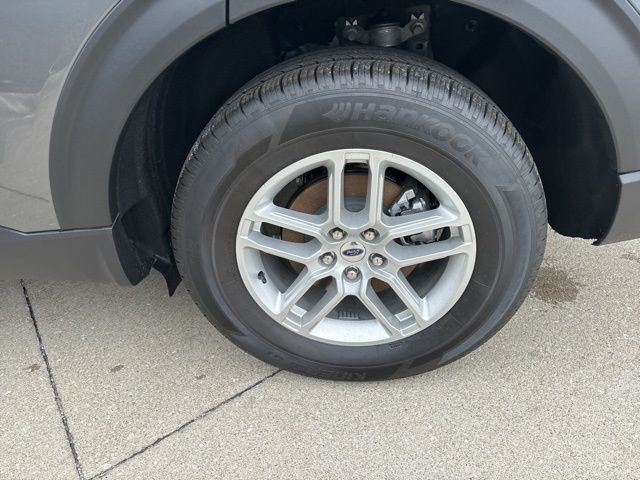 New 2026 Carbonized Gray Metallic Ford Active image 43
