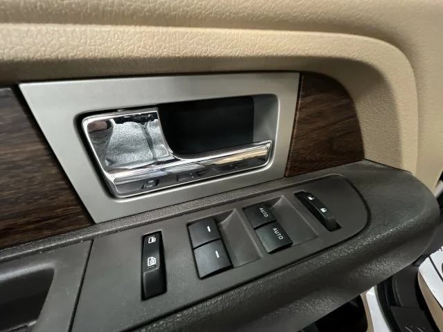 2014 Ford F-150 Lariat - Photo 23