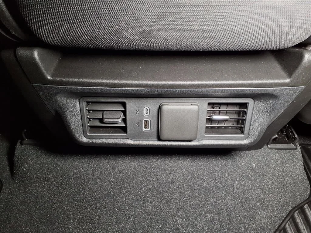 2025 GMC Sierra 1500 SLE - Photo 13