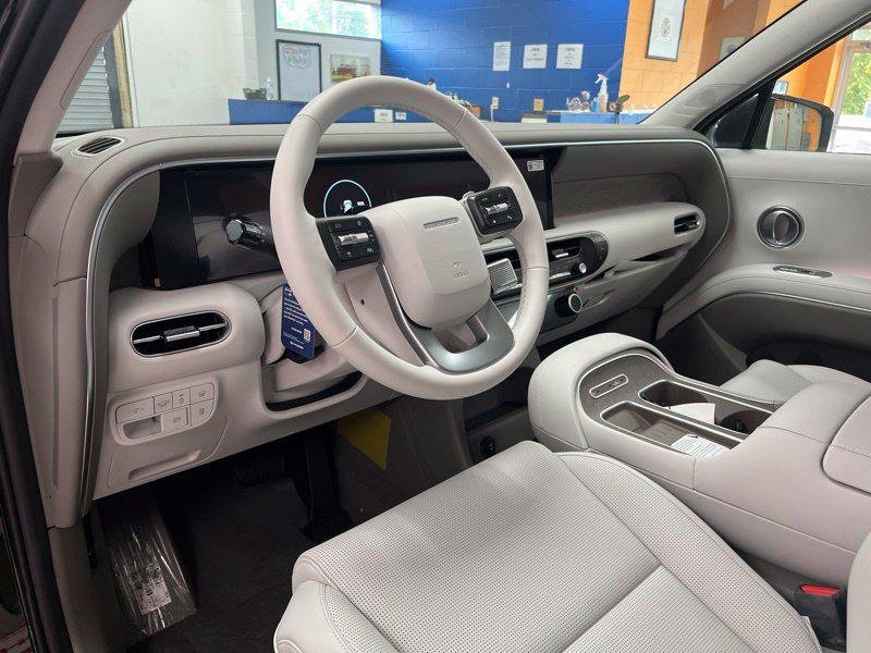New 2027 Black Hyundai SEL Premium AWD image 20