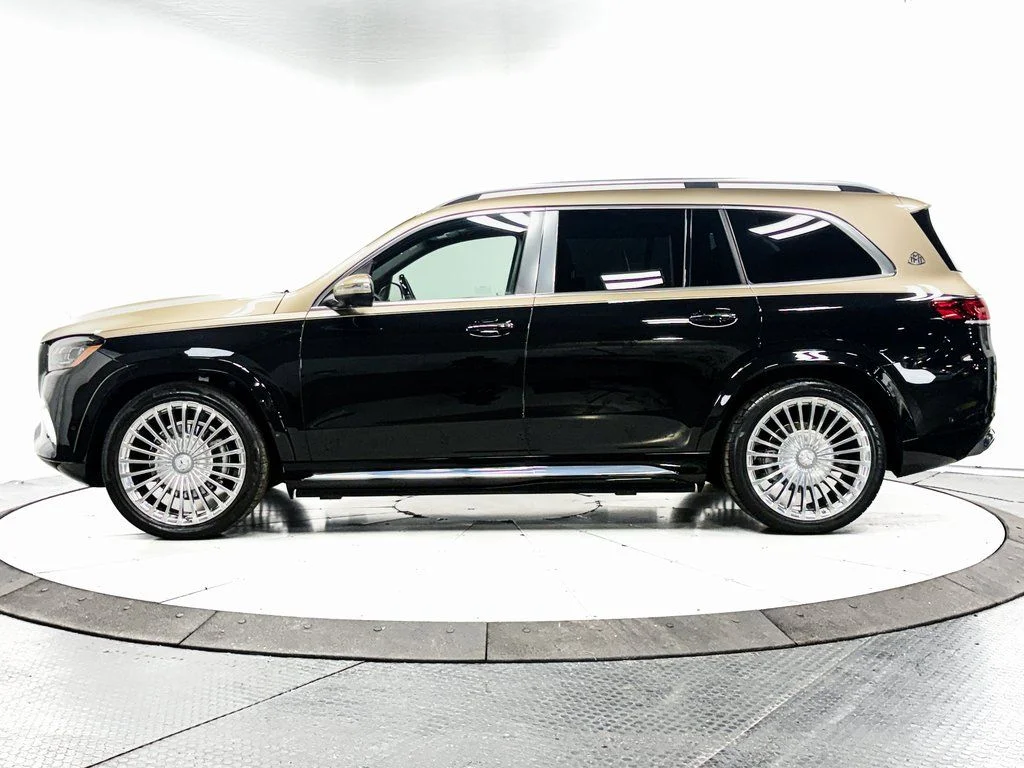 Certified Used 2023 Obisidian Black/Kalahari Gold Mercedes-Benz Maybach GLS 600 image 4