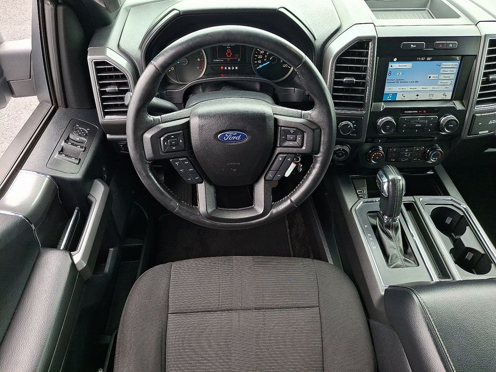 Used 2017 White Ford  image 12