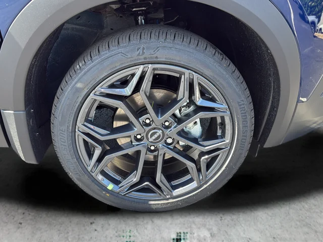 New 2026 Blue Nissan SR image 9