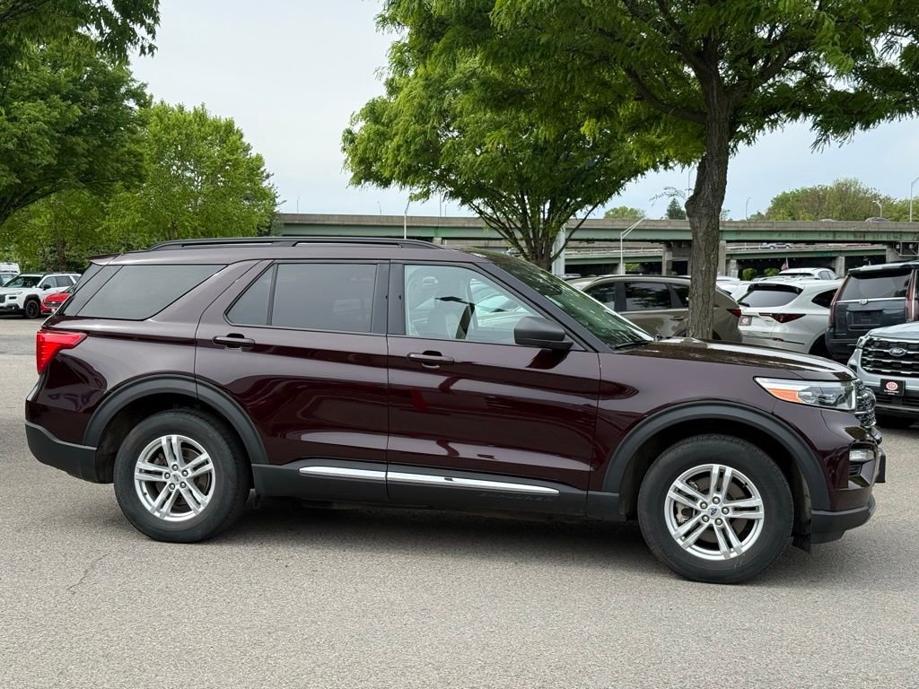 Used 2022 Red Metallic Ford XLT image 5