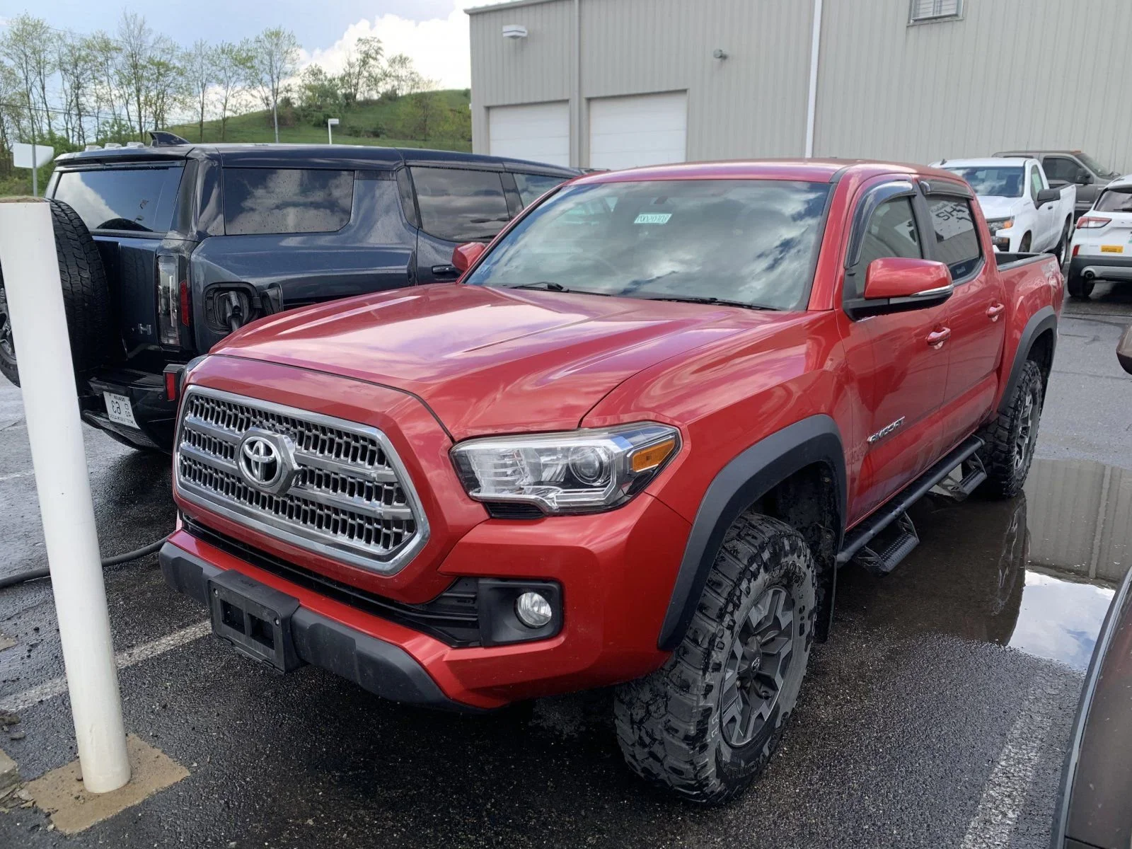 Used 2017 Barcelona Red Metallic Toyota SR5 image 5