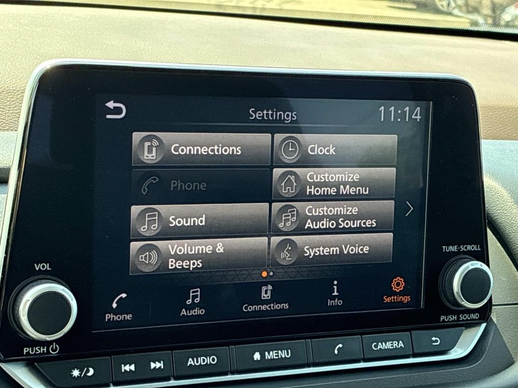 Used 2023 Gray Nissan S image 32