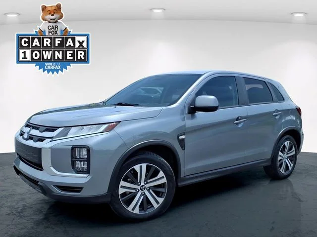 Used 2025 Gray Mitsubishi 2.0 ES image 1