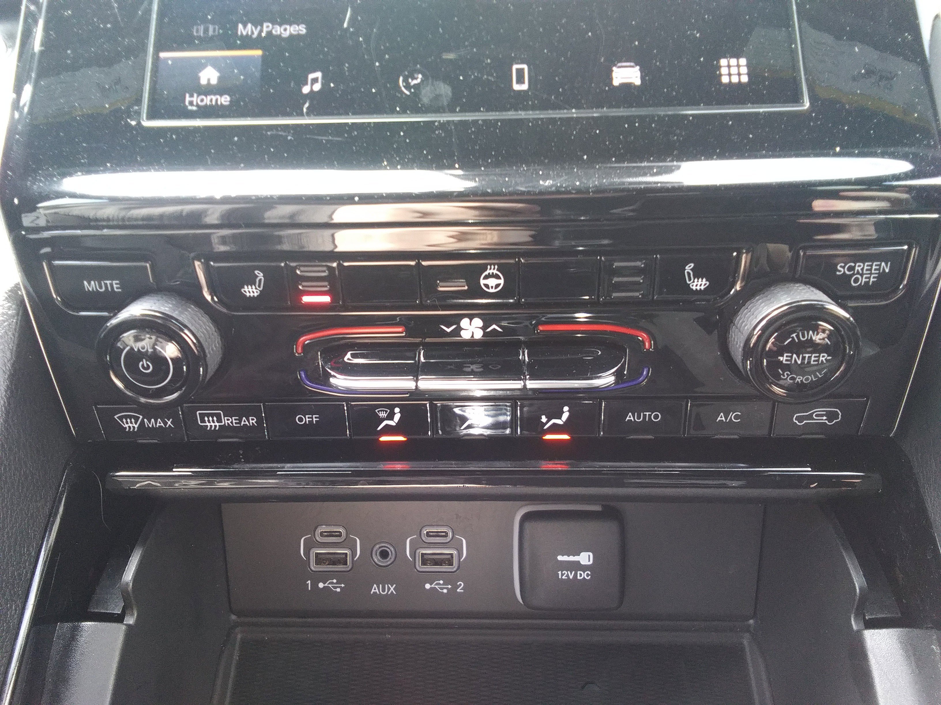 Used 2023 Gray Jeep Altitude image 21