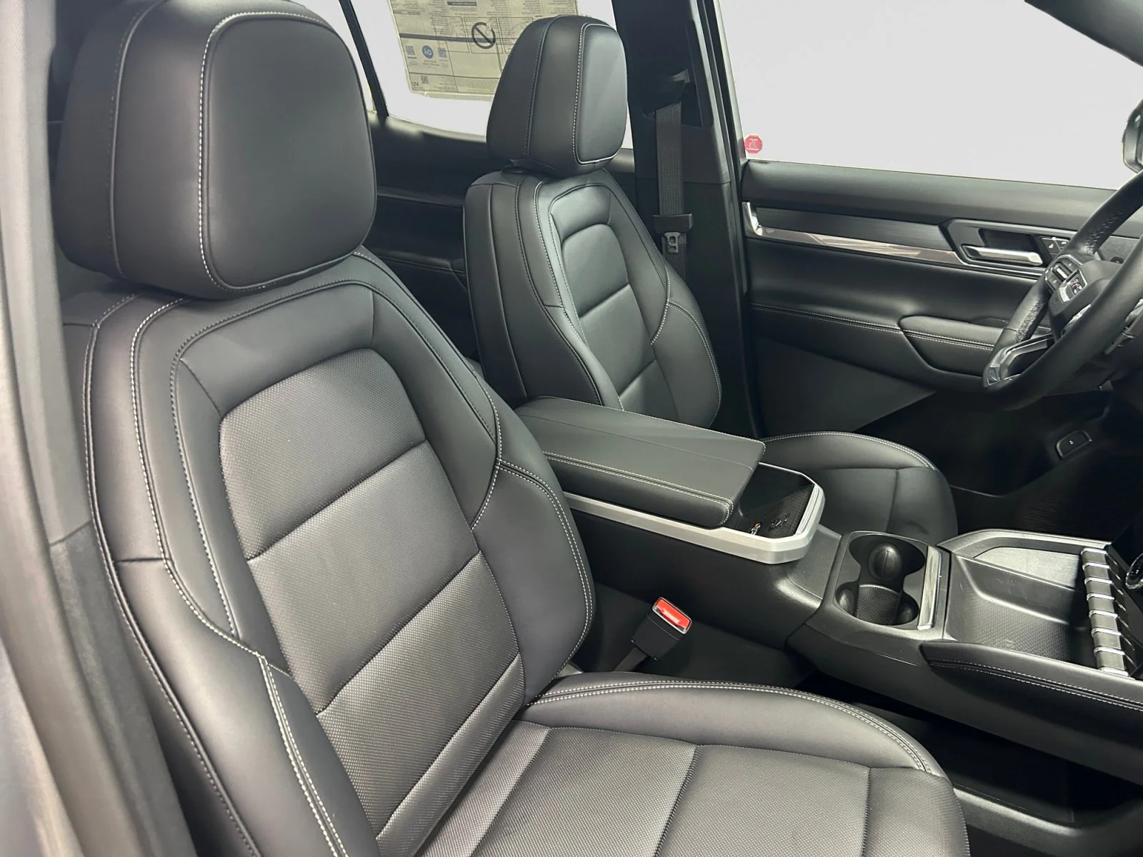 New 2027 Sterling Metallic GMC AWD Elevation image 12
