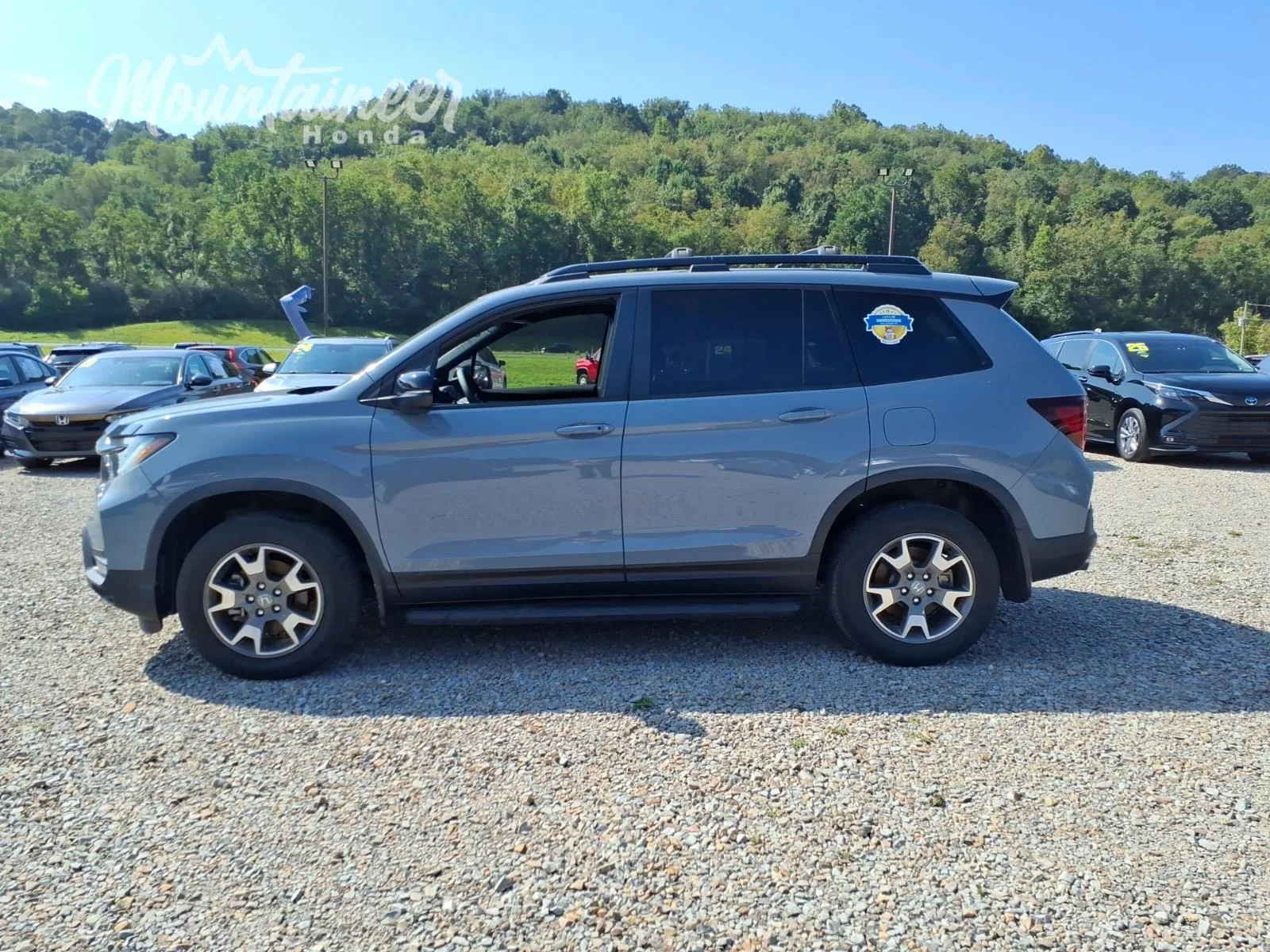 Used 2022 Sonic Gray Pearl Honda TrailSport image 8