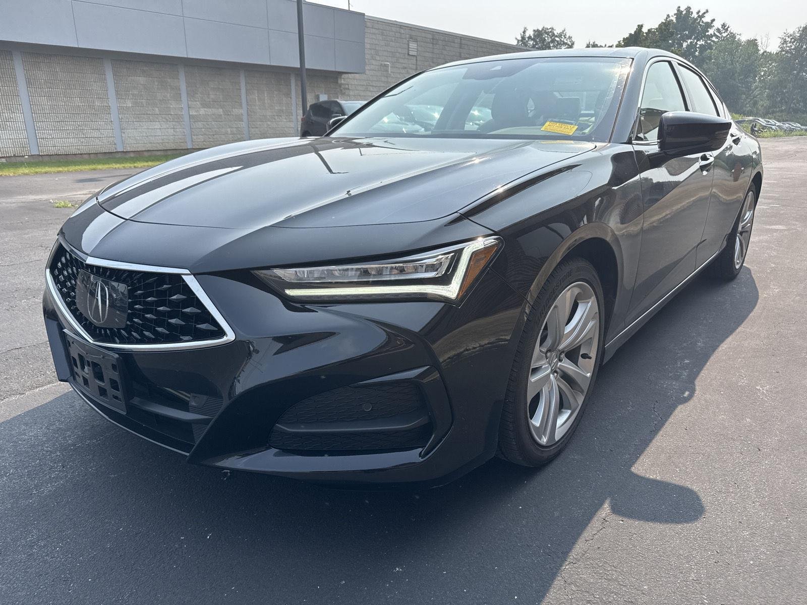 Used 2023 Majestic Black Pearl Acura w/Technology Package image 3