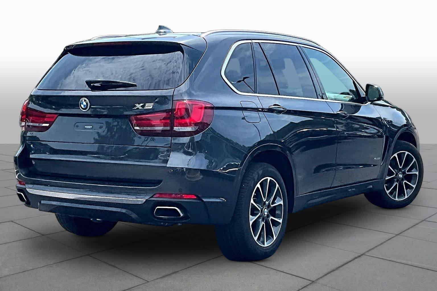 Used 2018 Dark Graphite Metallic BMW xDrive35i image 13