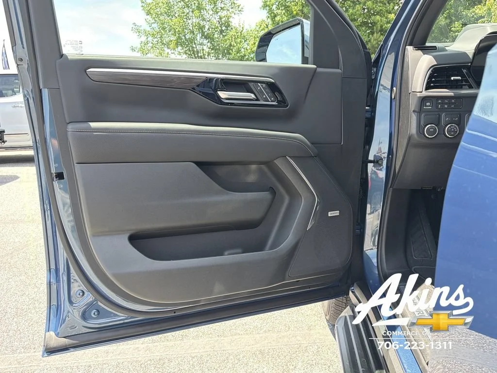 New 2026 Lakeshore Blue Metallic Chevrolet Premier image 17