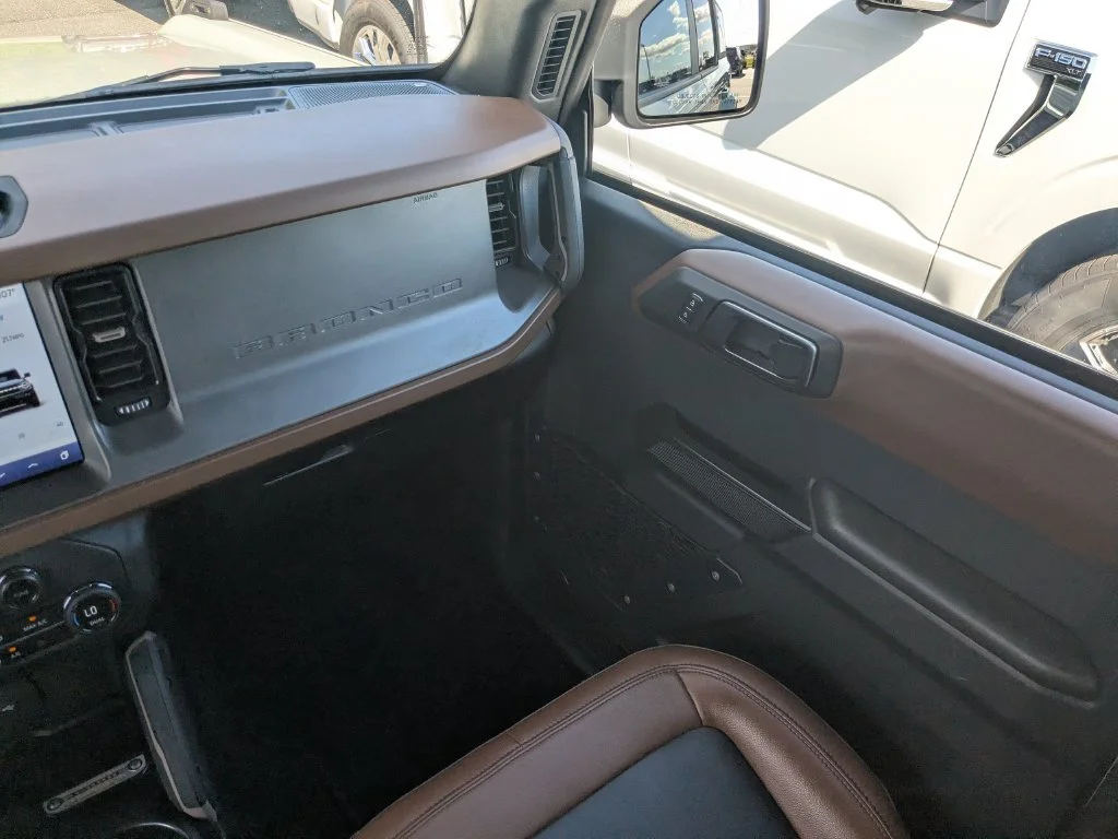 Used 2024 Cactus Green / Gray Ford Outer Banks image 16