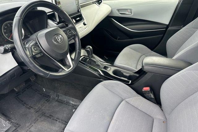 Certified Used 2020 CLASSIC SILVER MET Toyota  image 11