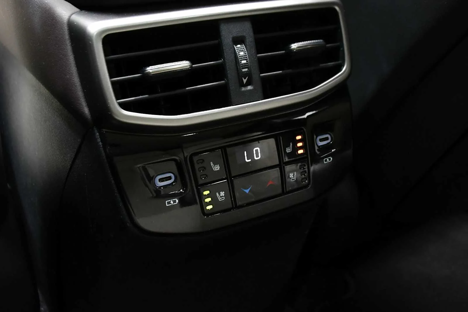 Used 2023 Eminent White Pearl Lexus Luxury image 24