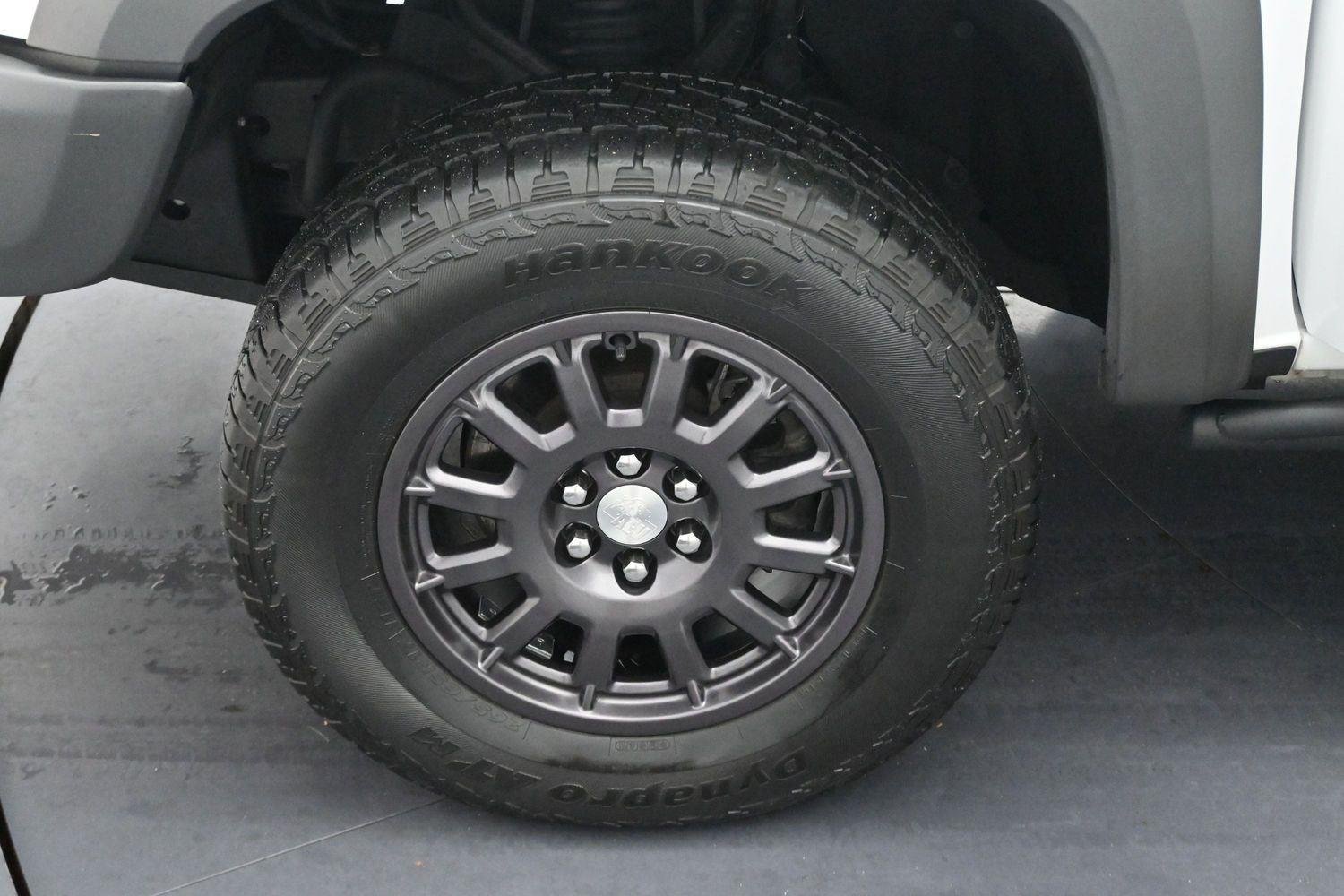 Used 2022 Summit White Chevrolet ZR2 image 28