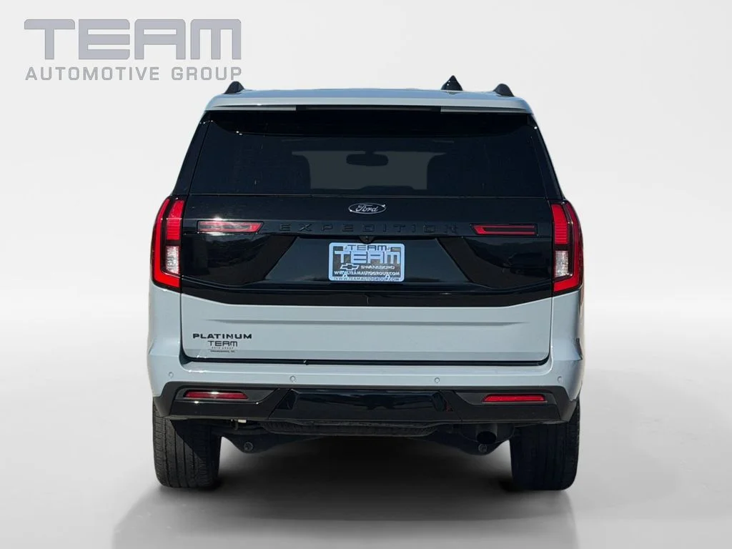 Used 2025 Gray Ford Platinum image 6
