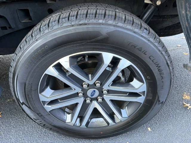 Used 2023 Blue Ford XL image 19