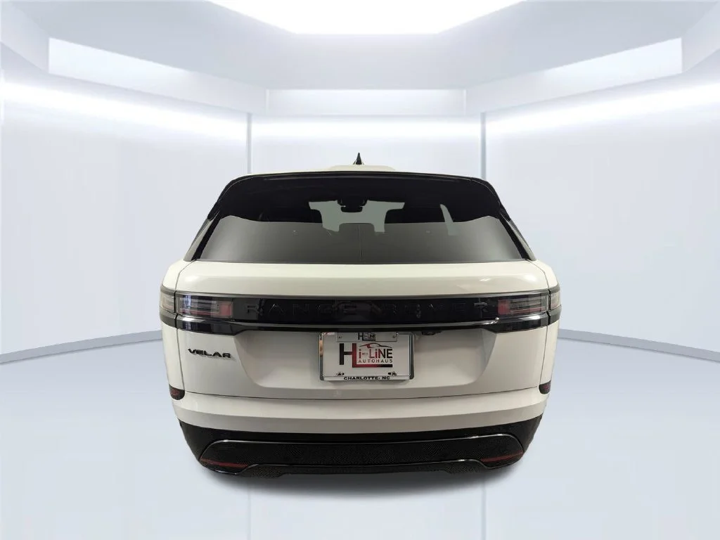 Certified Used 2025 White Land Rover Dynamic SE image 21