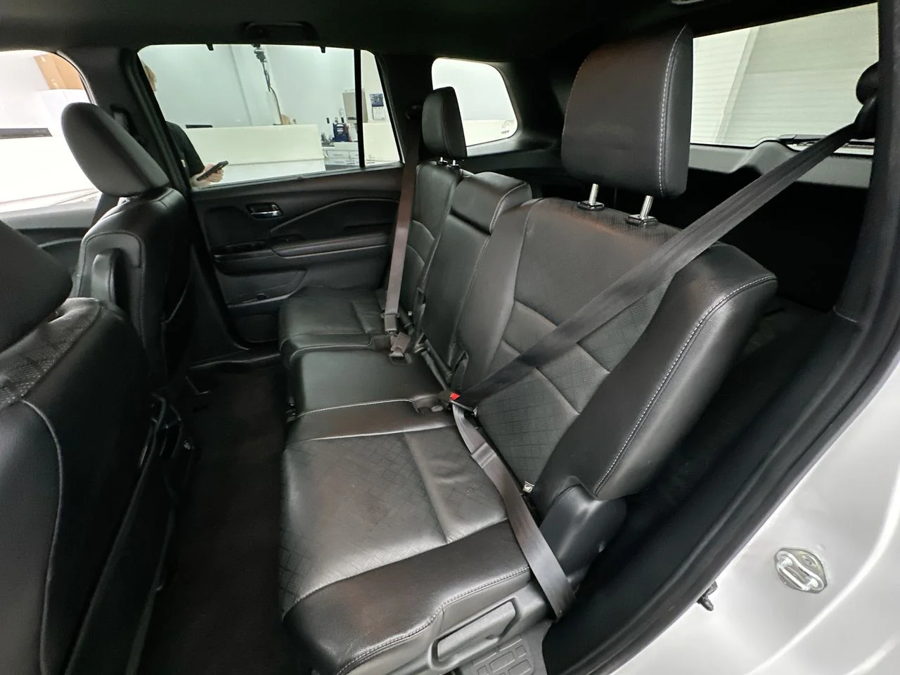 Used 2021 White Honda EX-L image 11
