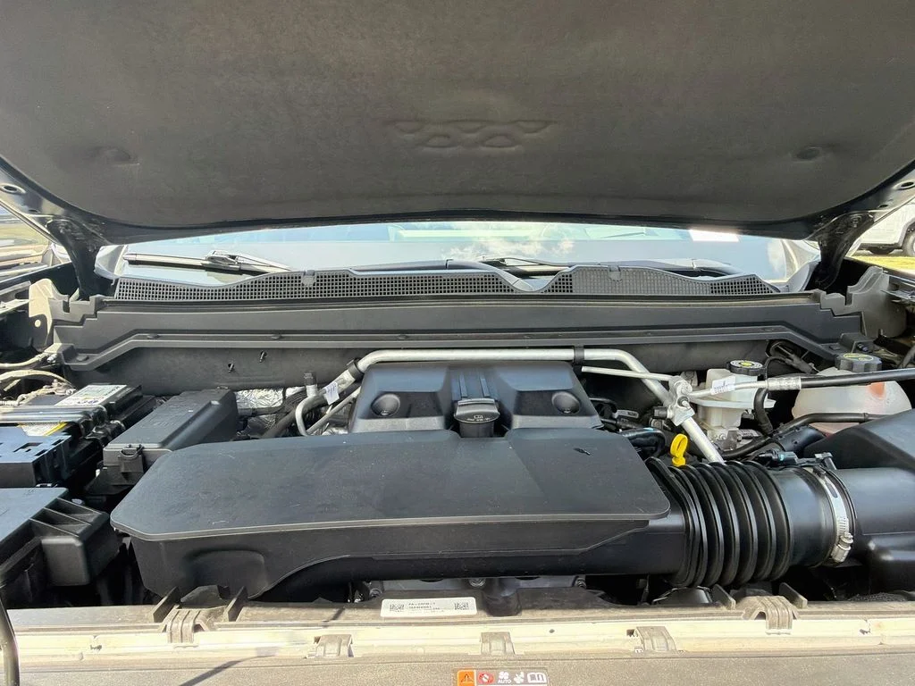 Used 2025 Black GMC Denali image 34