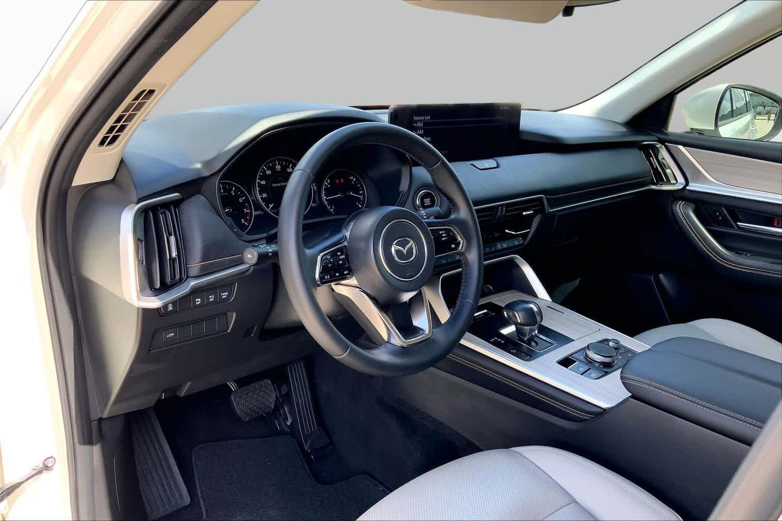 2025 Mazda CX-90 Preferred Package - Photo 18