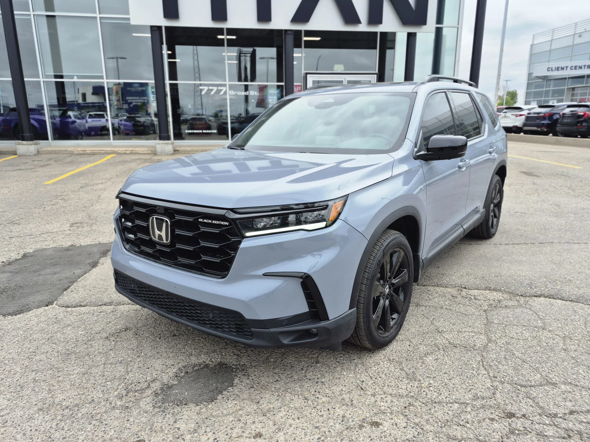 Certified Used 2025 Sonic Grey Pearl Honda Black Edition AWD*Adaptive Cruise | Remote Start | Nav | Cooled Leather | Pano Roof | Htd Wheel image 3