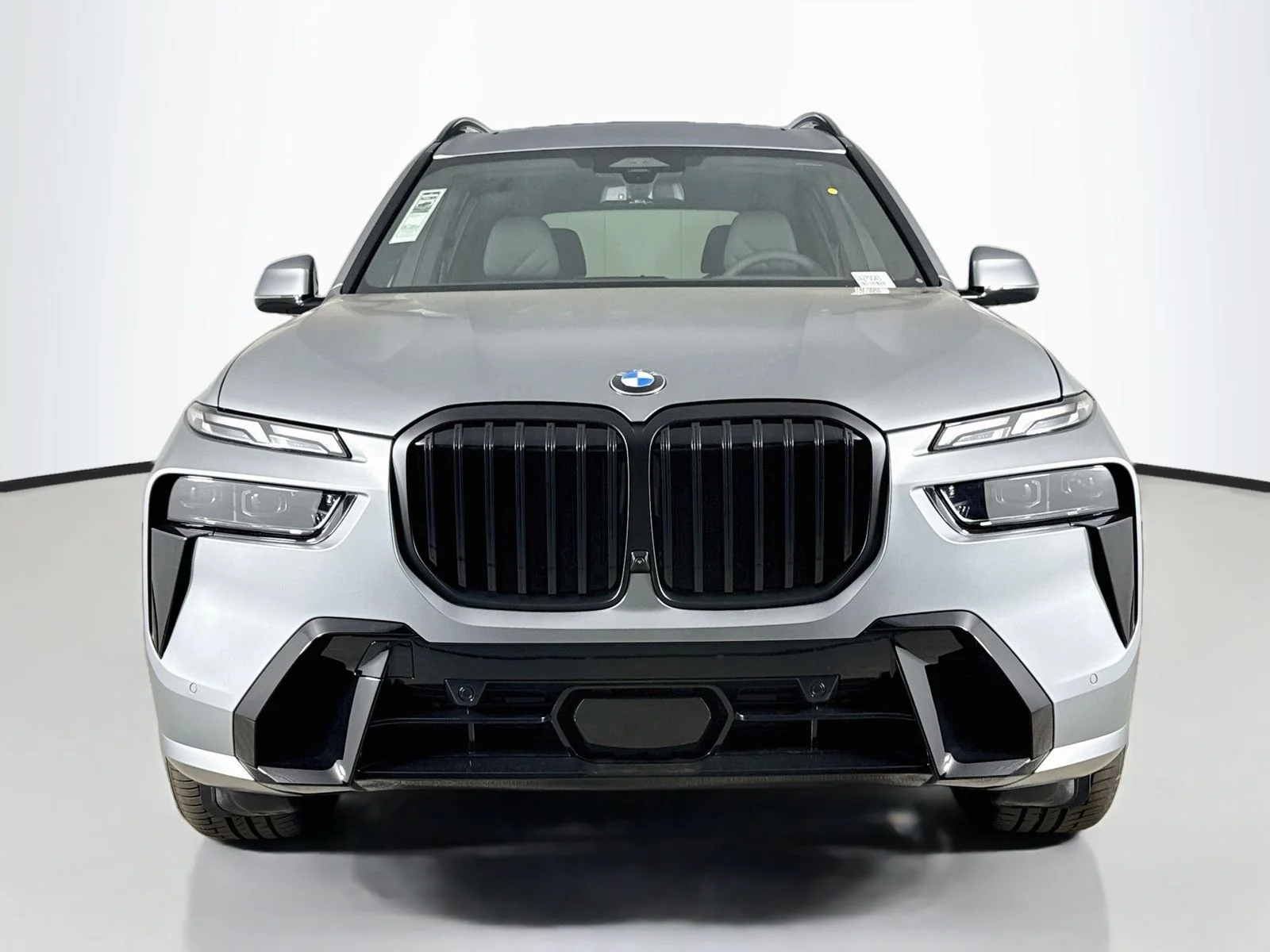 New 2027 Frozen Pure Grey Metallic BMW xDrive40i image 2