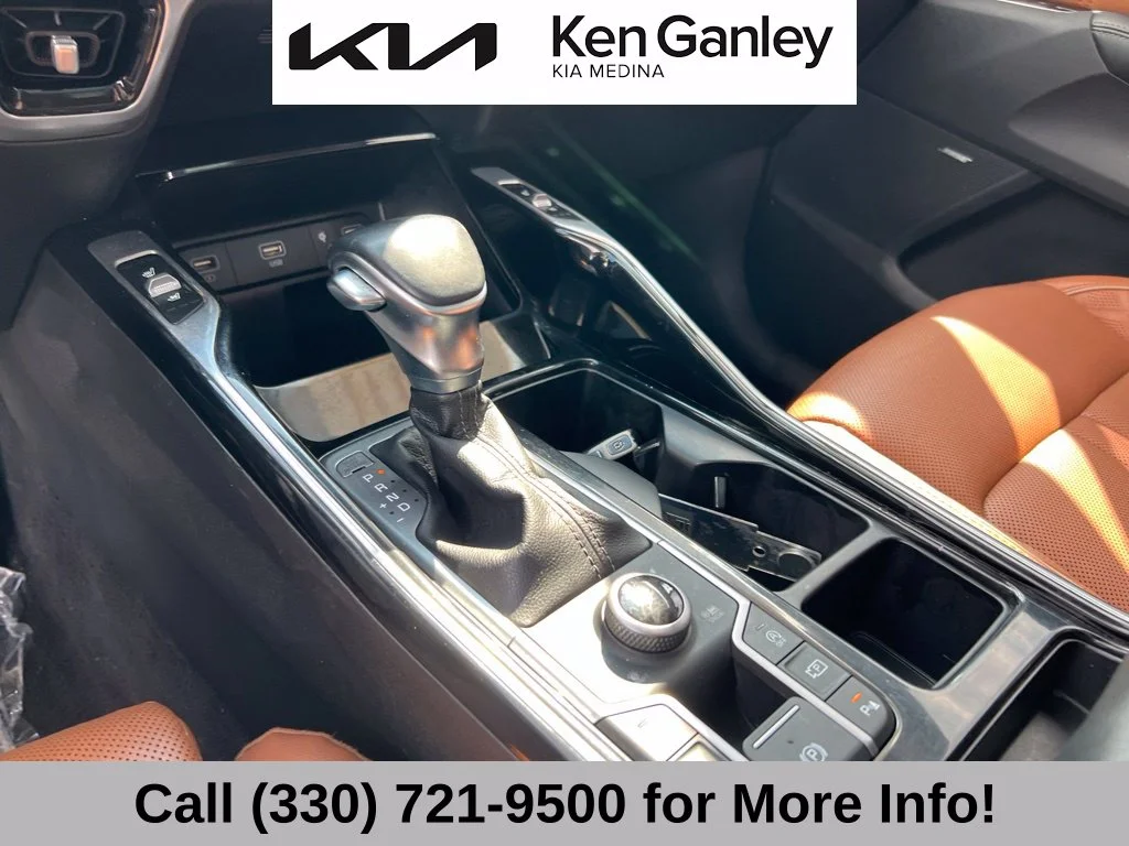 Certified Used 2022 Green Kia X-Line SX Prestige image 33