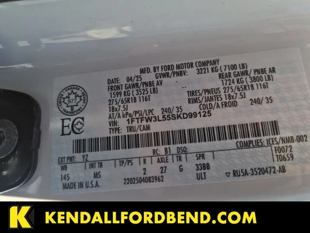 Certified Used 2025 Oxford White Ford XLT image 37