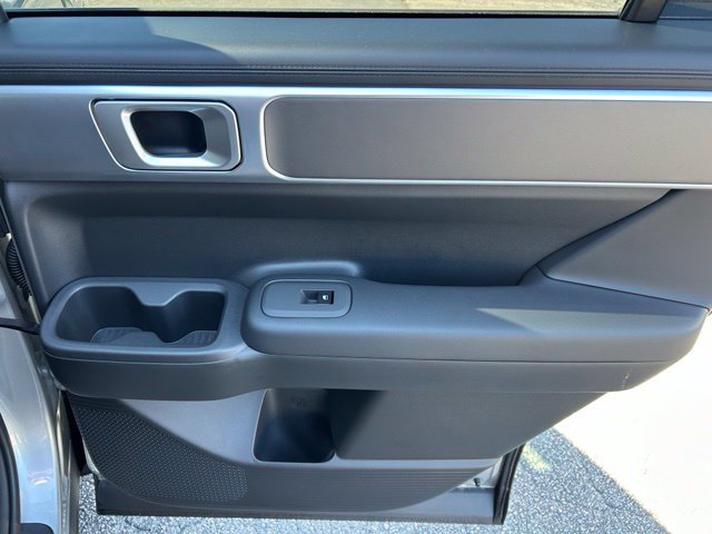New 2026 Silver Hyundai SE FWD image 5
