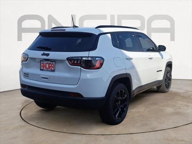 New 2026 Bright White Clear-Coat Exterior Paint Jeep Latitude image 10