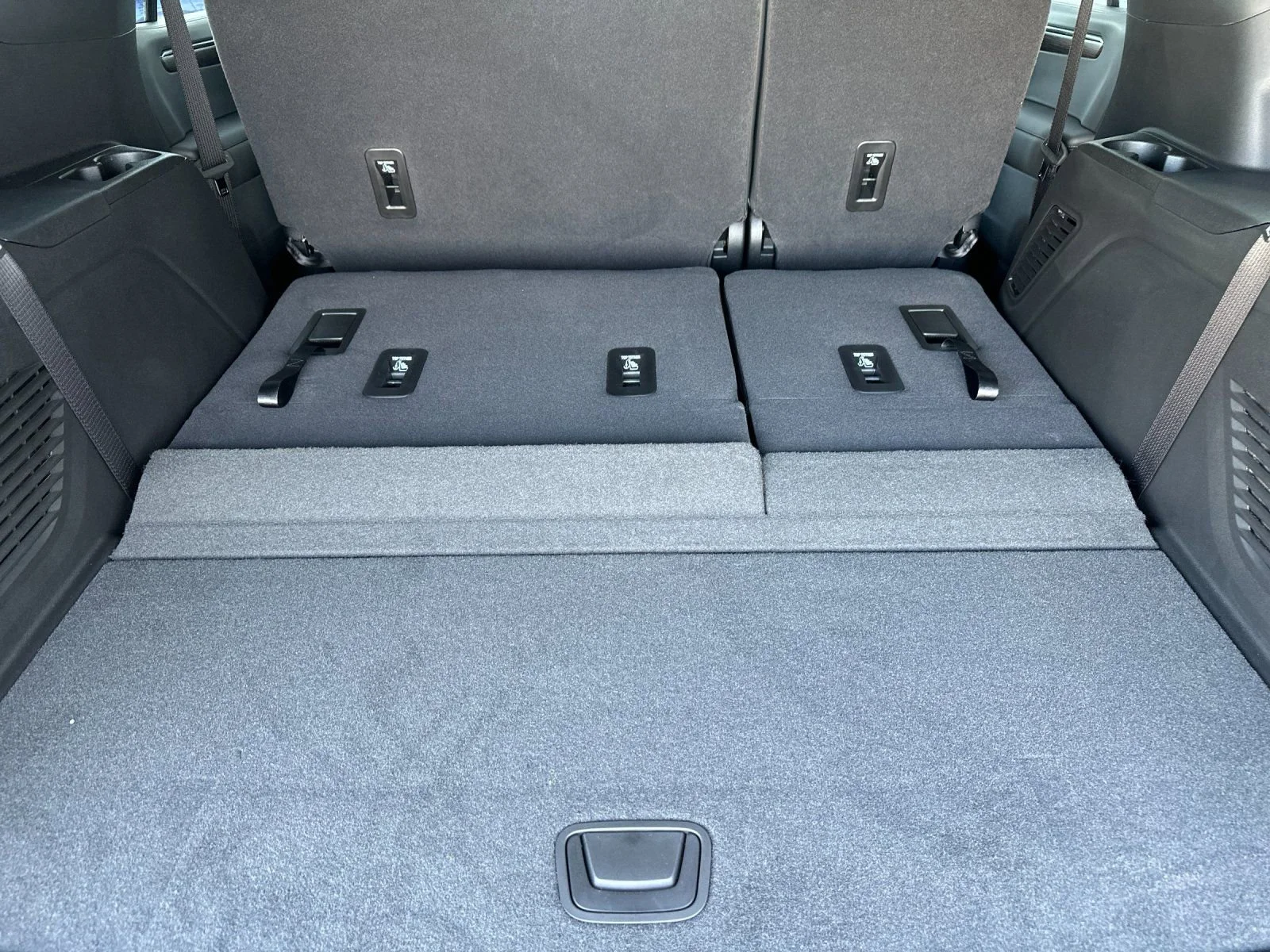 2026 Chevrolet Tahoe LS - Photo 16