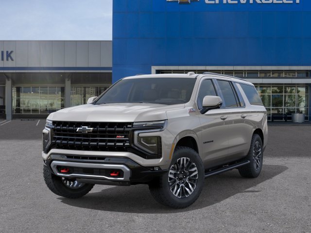 2027 Chevrolet Suburban Z71 - Photo 6