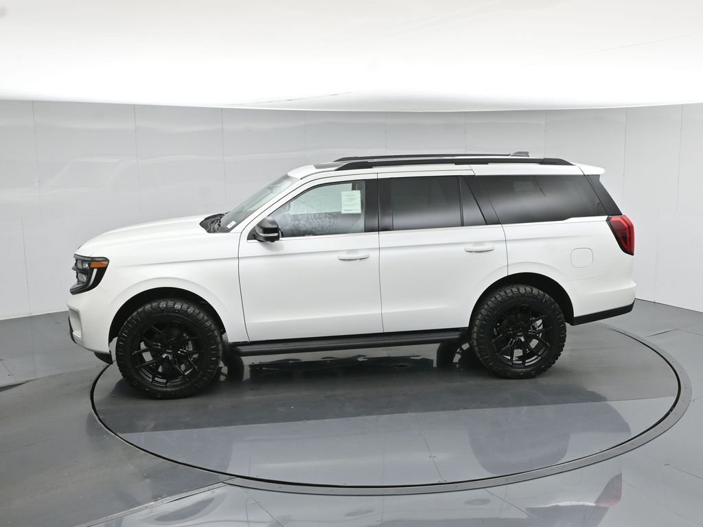 New 2026 Star White Metallic Tri-Coat Ford Active image 44