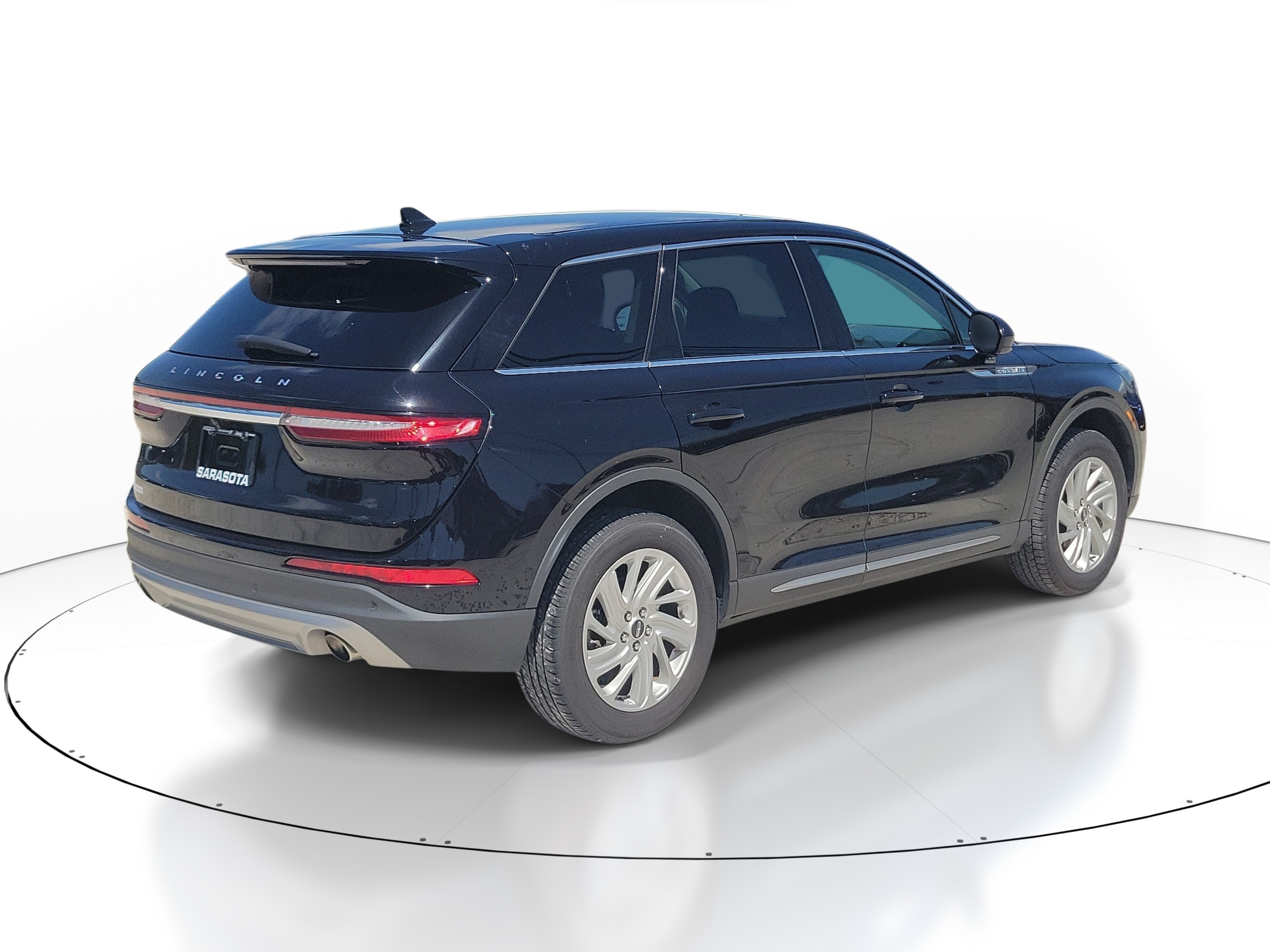 Used 2023 Black Metallic Lincoln Standard image 6