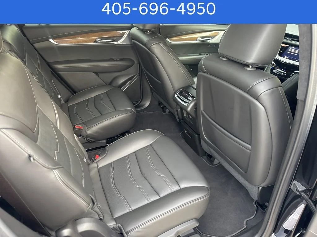 Pre-Owned 2025 Cadillac XT6 AWD Sport