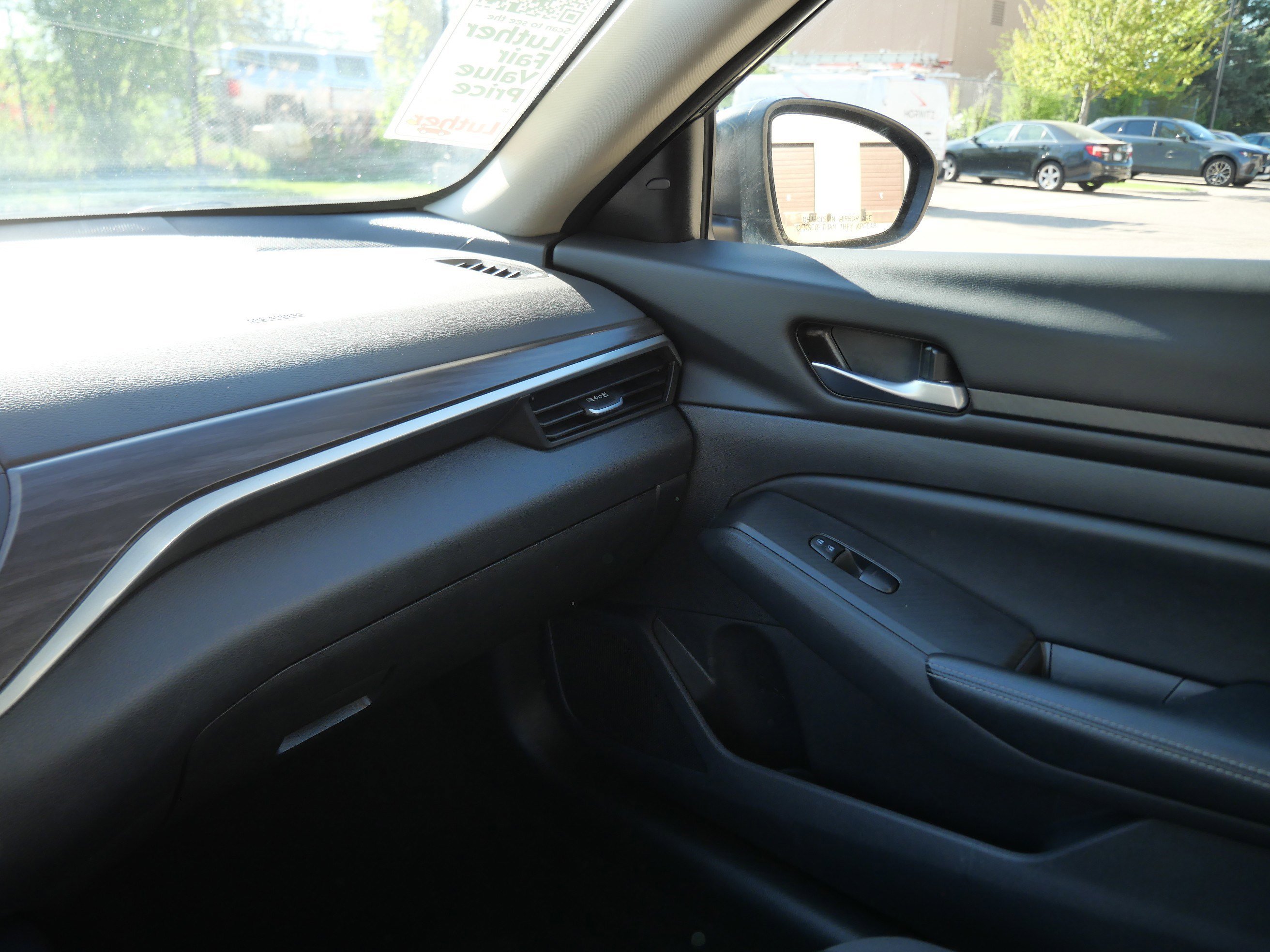 Used 2025 Gun Metallic Nissan SV image 32