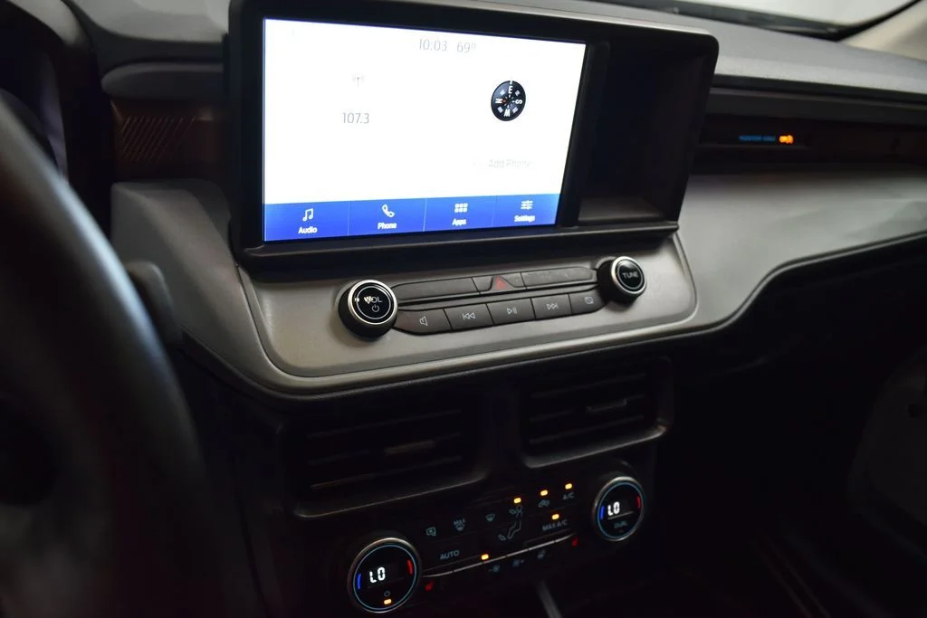 Used 2022 Blue Ford Lariat image 11