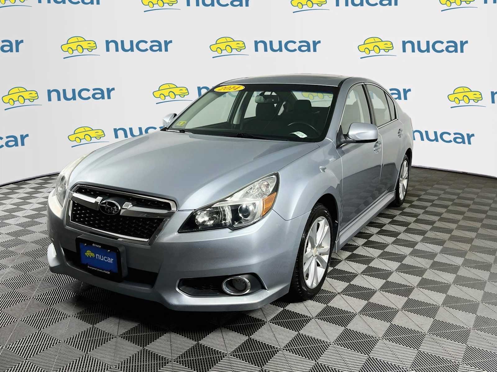 Used 2014 Ice Silver Metallic Subaru 2.5i Premium image 3