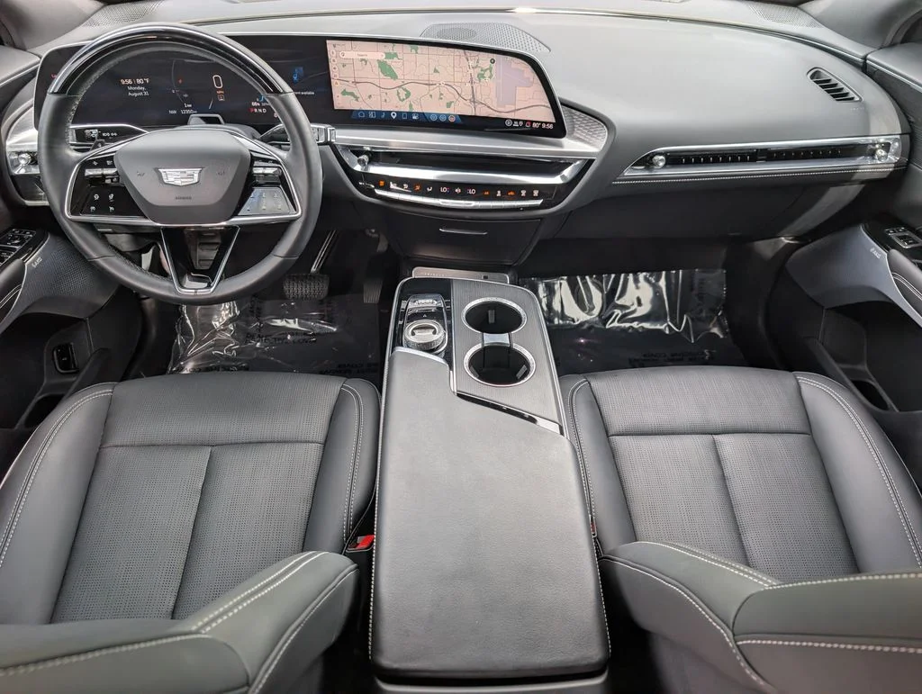 Used 2024 Black Metallic Cadillac Luxury image 19