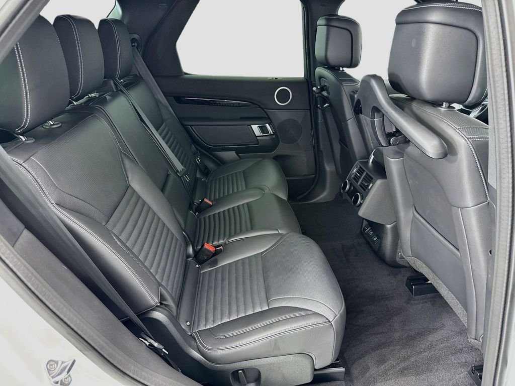 Certified Used 2025 Fuji White Land Rover S image 21