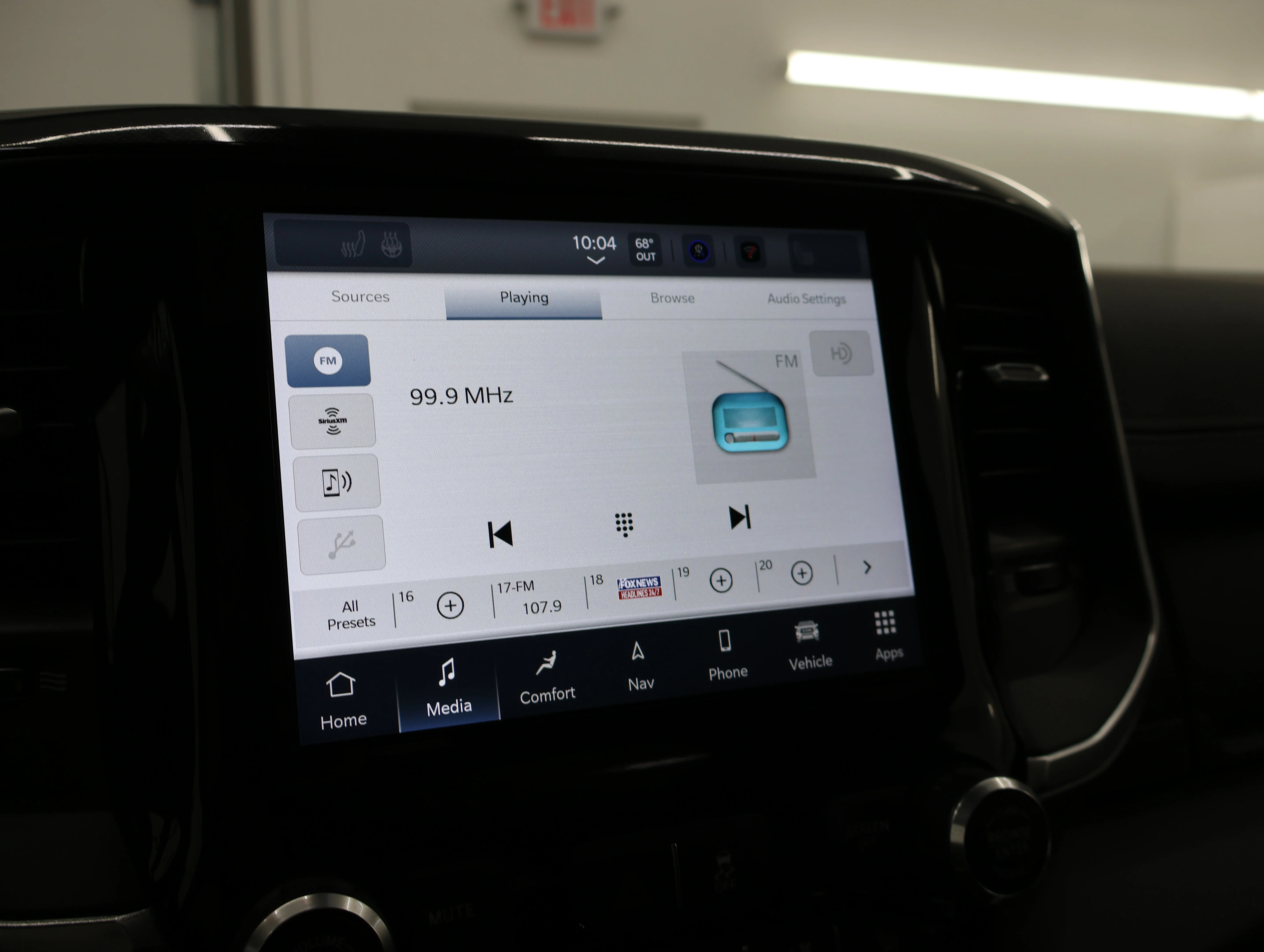 Used 2022 Pearl White Ram Laramie image 53
