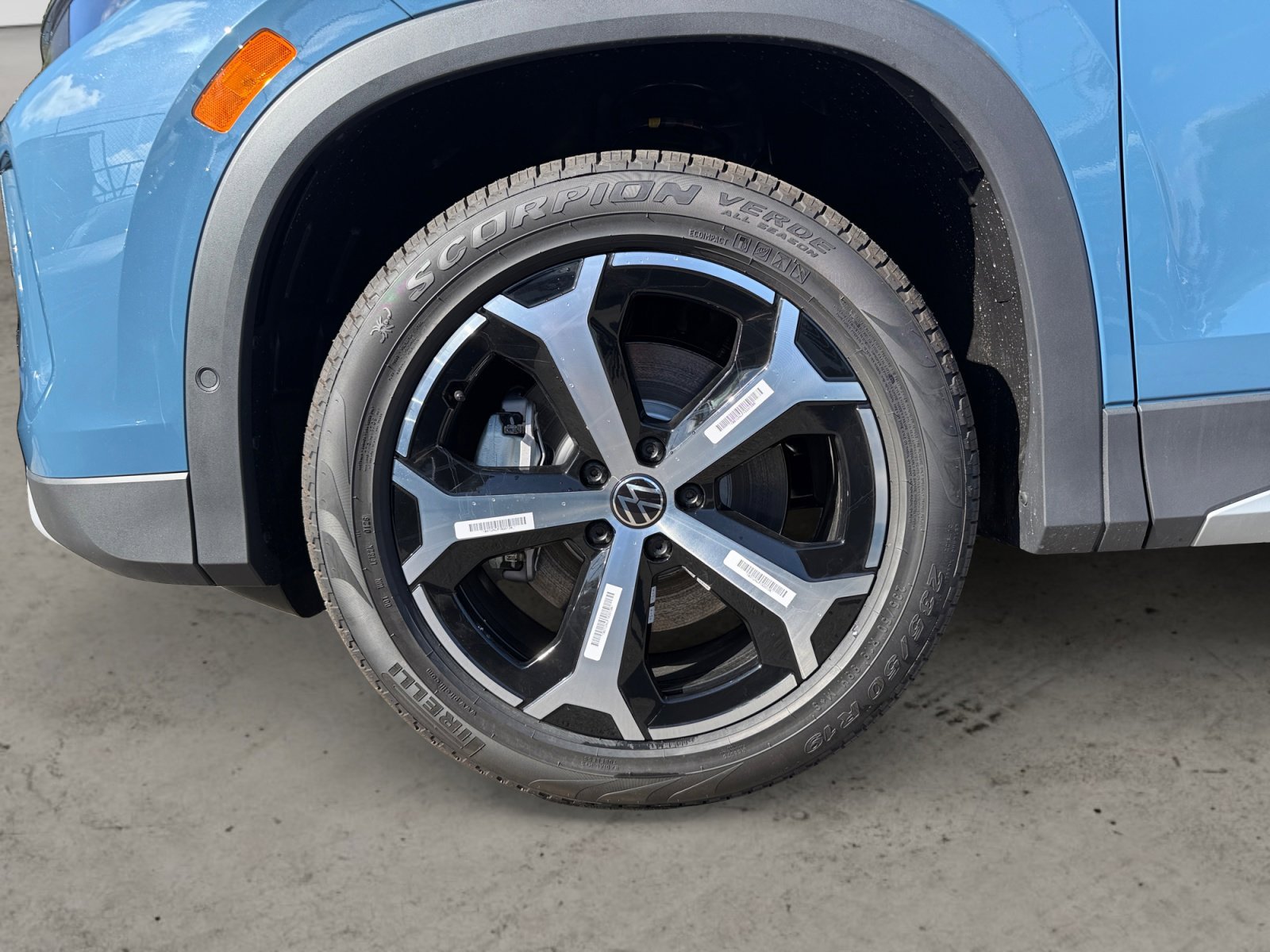 New 2026 Blue Volkswagen SE image 14