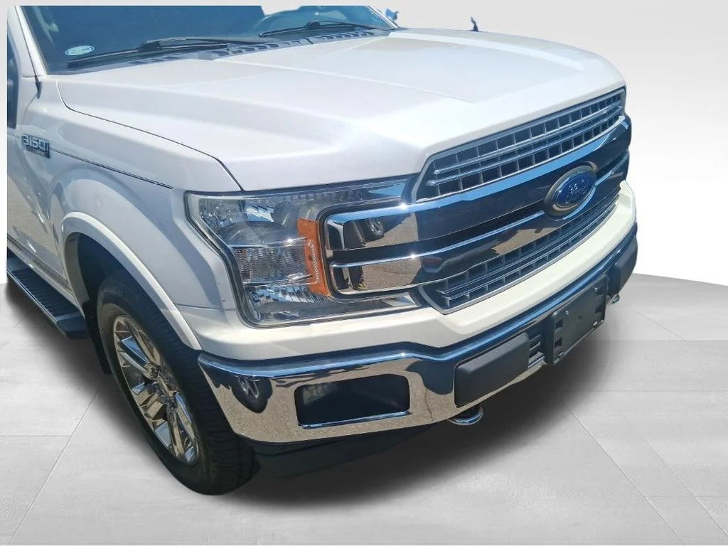 Used 2018 White Ford Lariat image 14