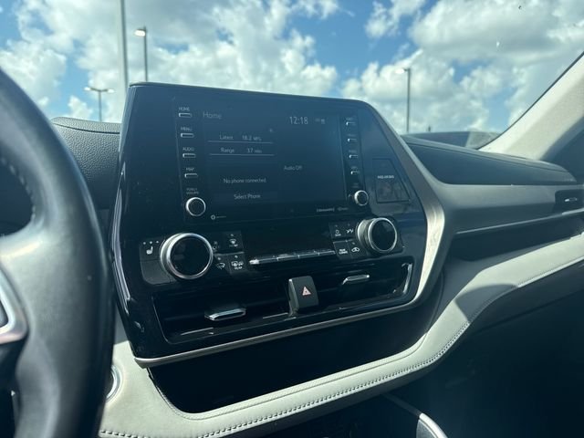 Used 2021 Black Toyota XLE image 18