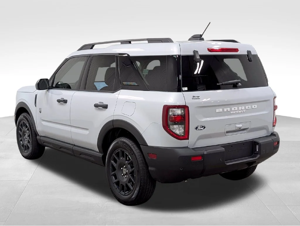 New 2026 Space White Metallic Ford Big Bend® image 19