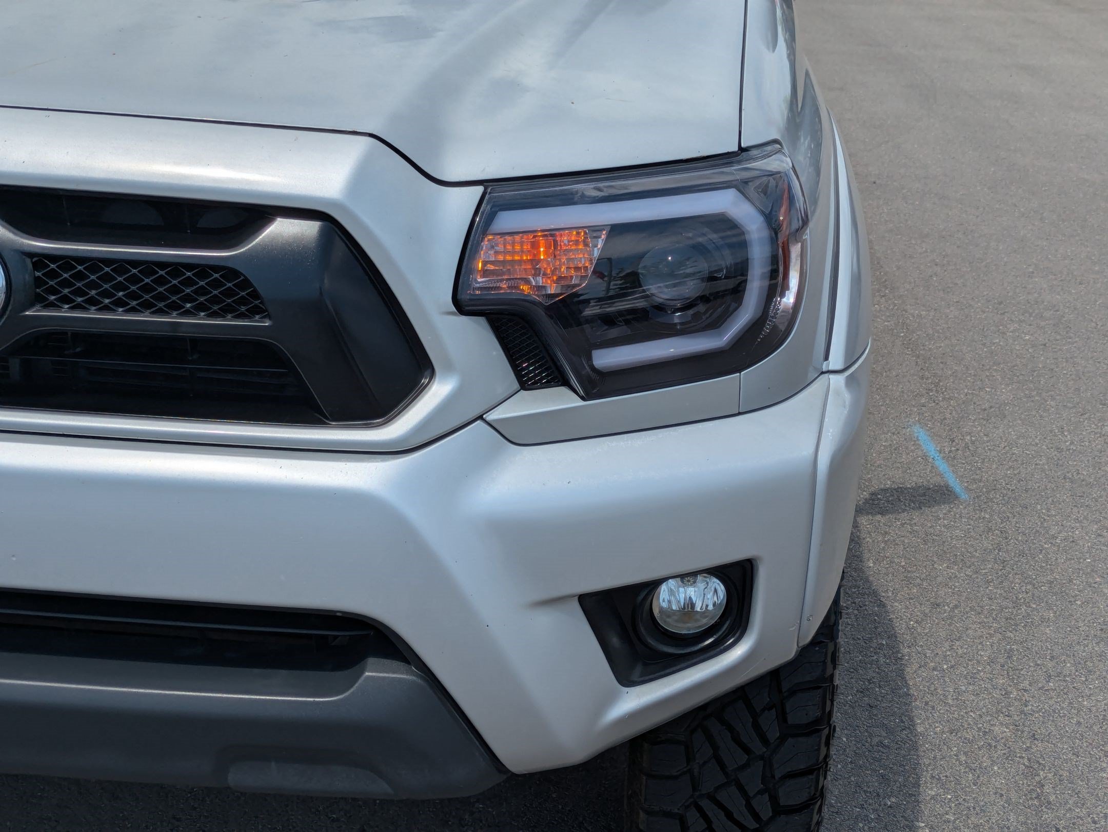 Used 2012 Silver Streak Mica Toyota 4WD Double Cab V6 MT (Natl) image 10