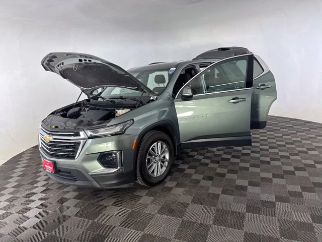 Used 2023 Green Chevrolet LT image 13